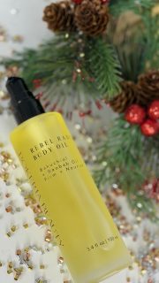 POV: I’m packing the body oil that’s about to make the rest of your lotions…irrelevant.

Meet Rebel Radiance – your new holy grail body oil. She firms, she glosses, she makes hormone-cranky, seasonally-dry skin look like it just got back from a very expensive vacation.

If you watch this and don’t grab a bottle, that’s cute… but don’t ask me why your legs still feel like sandpaper in January. 😉

#HormoneAwareSkincare #AcneSafeBeauty #OilySkinApproved #SkinBarrierRepair #PerimenopauseSkin #menopauseskincare